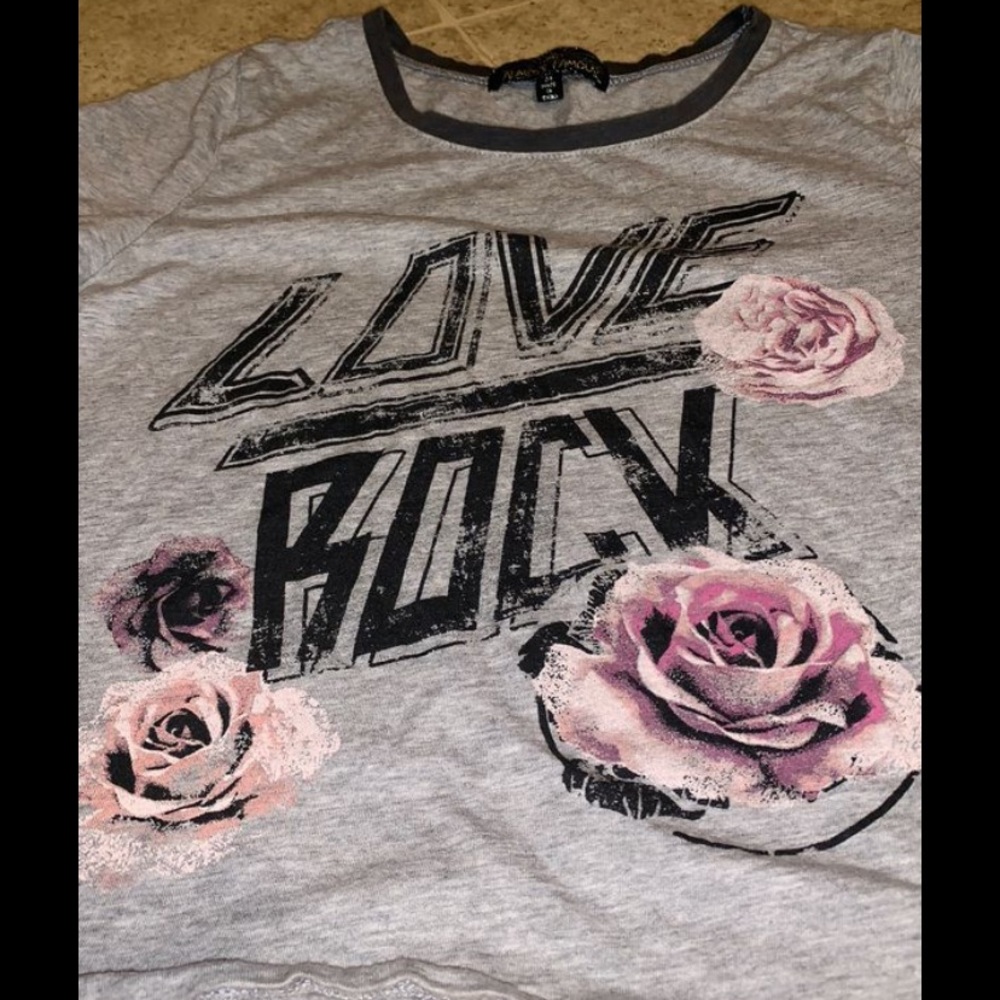 Love rock Crop Top
